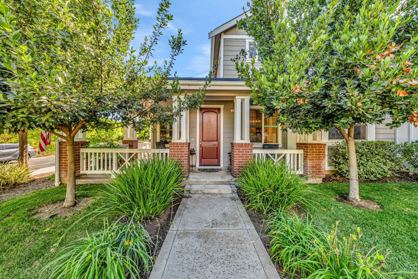 Detail Gallery Image 3 of 33 For 160 Sarafina Way, Gilroy,  CA 95020 - 3 Beds | 2/1 Baths
