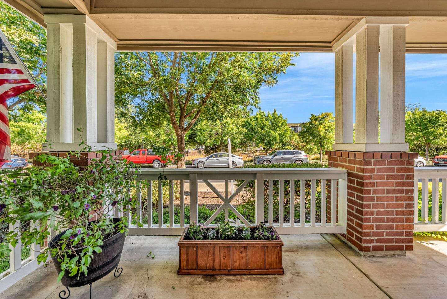Detail Gallery Image 5 of 33 For 160 Sarafina Way, Gilroy,  CA 95020 - 3 Beds | 2/1 Baths