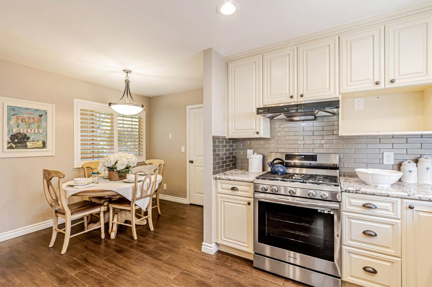Detail Gallery Image 11 of 32 For 6290 Lillian Way, San Jose,  CA 95120 - 3 Beds | 2 Baths