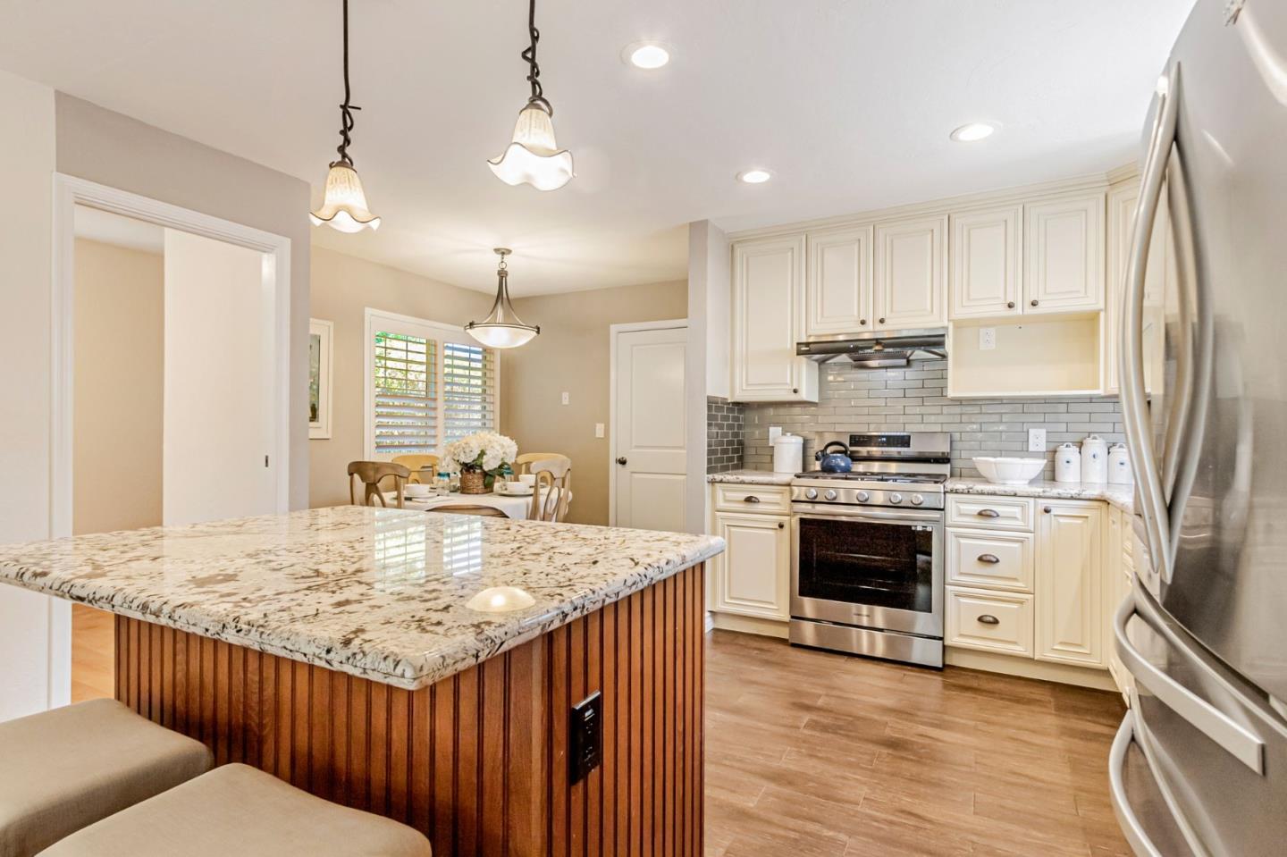 Detail Gallery Image 8 of 32 For 6290 Lillian Way, San Jose,  CA 95120 - 3 Beds | 2 Baths