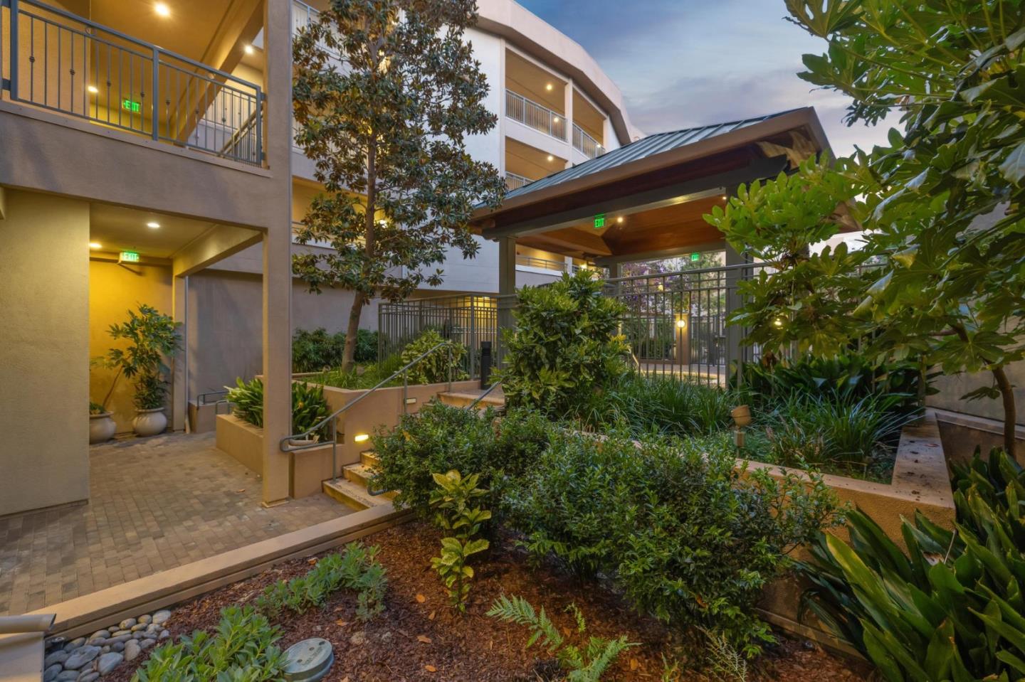 Detail Gallery Image 35 of 37 For 1388 Broadway #109,  Millbrae,  CA 94030 - 3 Beds | 2 Baths
