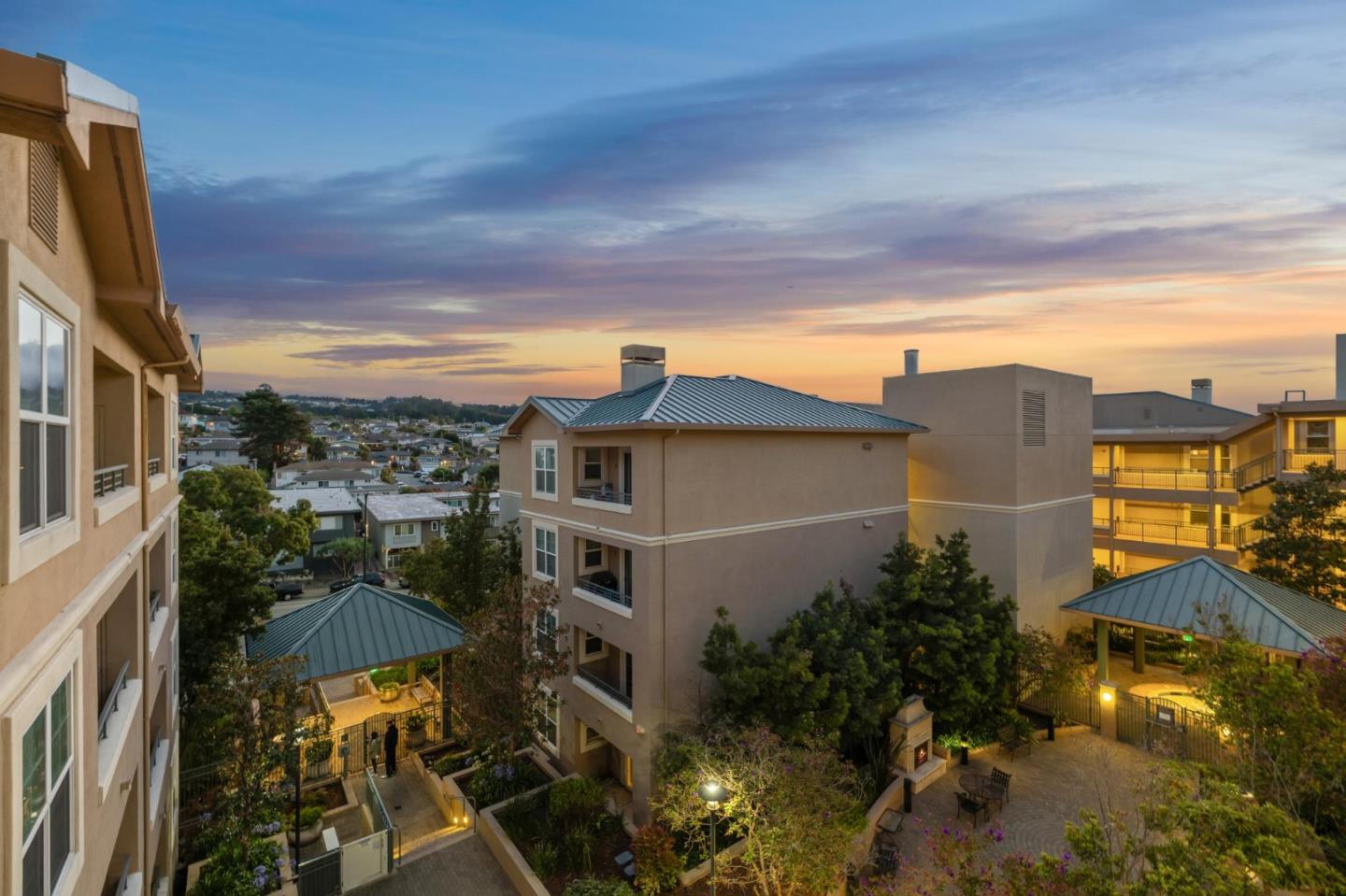 Detail Gallery Image 36 of 37 For 1388 Broadway #109,  Millbrae,  CA 94030 - 3 Beds | 2 Baths