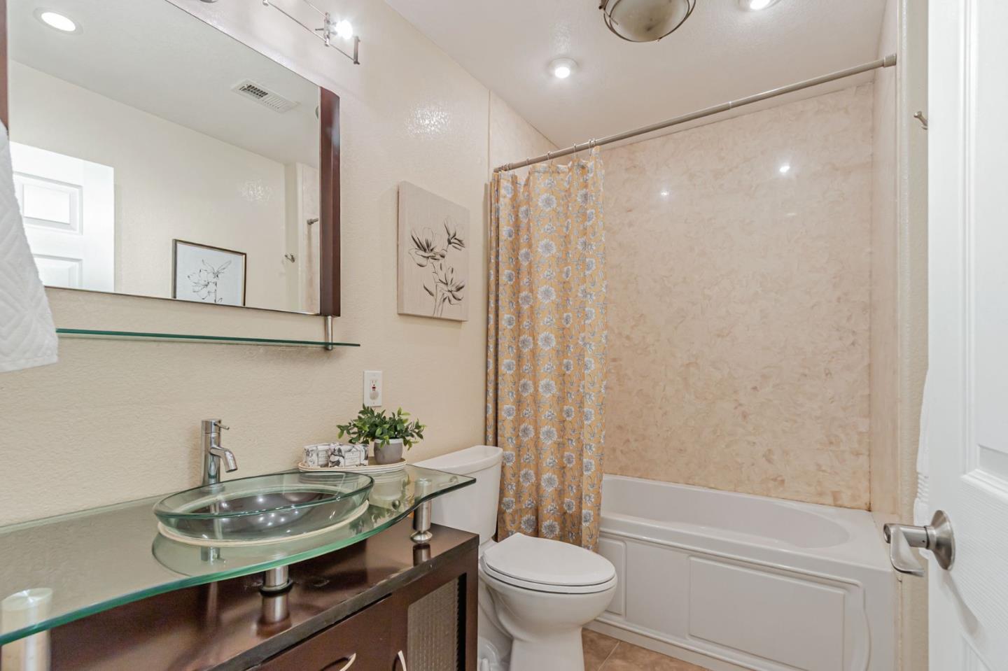 Detail Gallery Image 16 of 27 For 273 Marti Way, San Jose,  CA 95136 - 5 Beds | 3 Baths