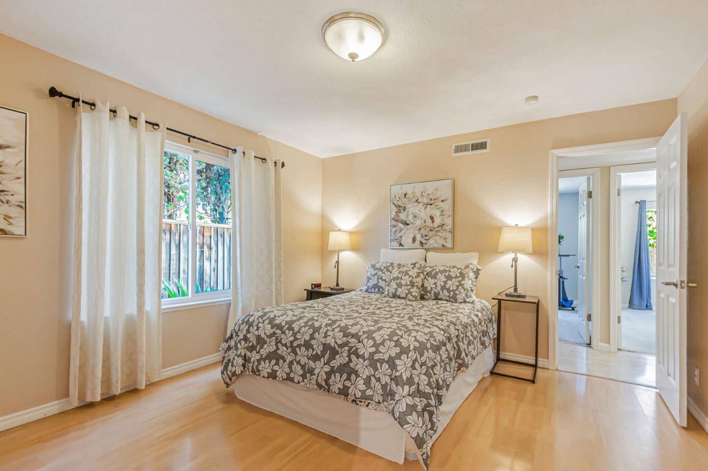 Detail Gallery Image 8 of 27 For 273 Marti Way, San Jose,  CA 95136 - 5 Beds | 3 Baths