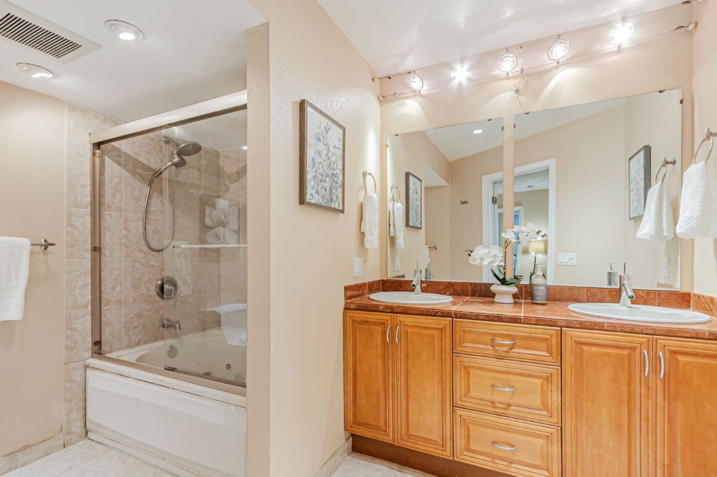 Detail Gallery Image 9 of 27 For 273 Marti Way, San Jose,  CA 95136 - 5 Beds | 3 Baths