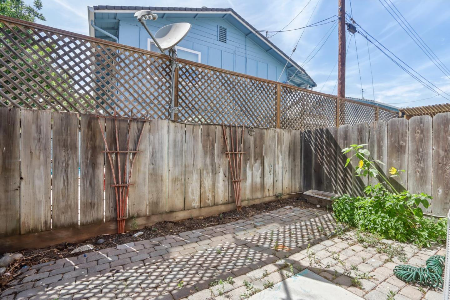 Detail Gallery Image 16 of 27 For 801 Nash Rd #I3,  Hollister,  CA 95023 - 3 Beds | 2/1 Baths