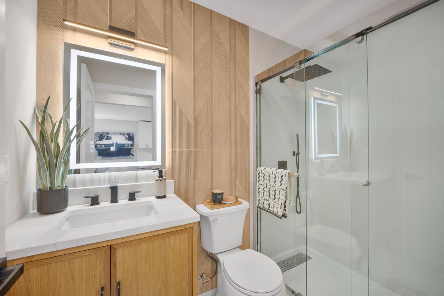 Detail Gallery Image 17 of 24 For 730 Laurel St, San Jose,  CA 95126 - 2 Beds | 2 Baths