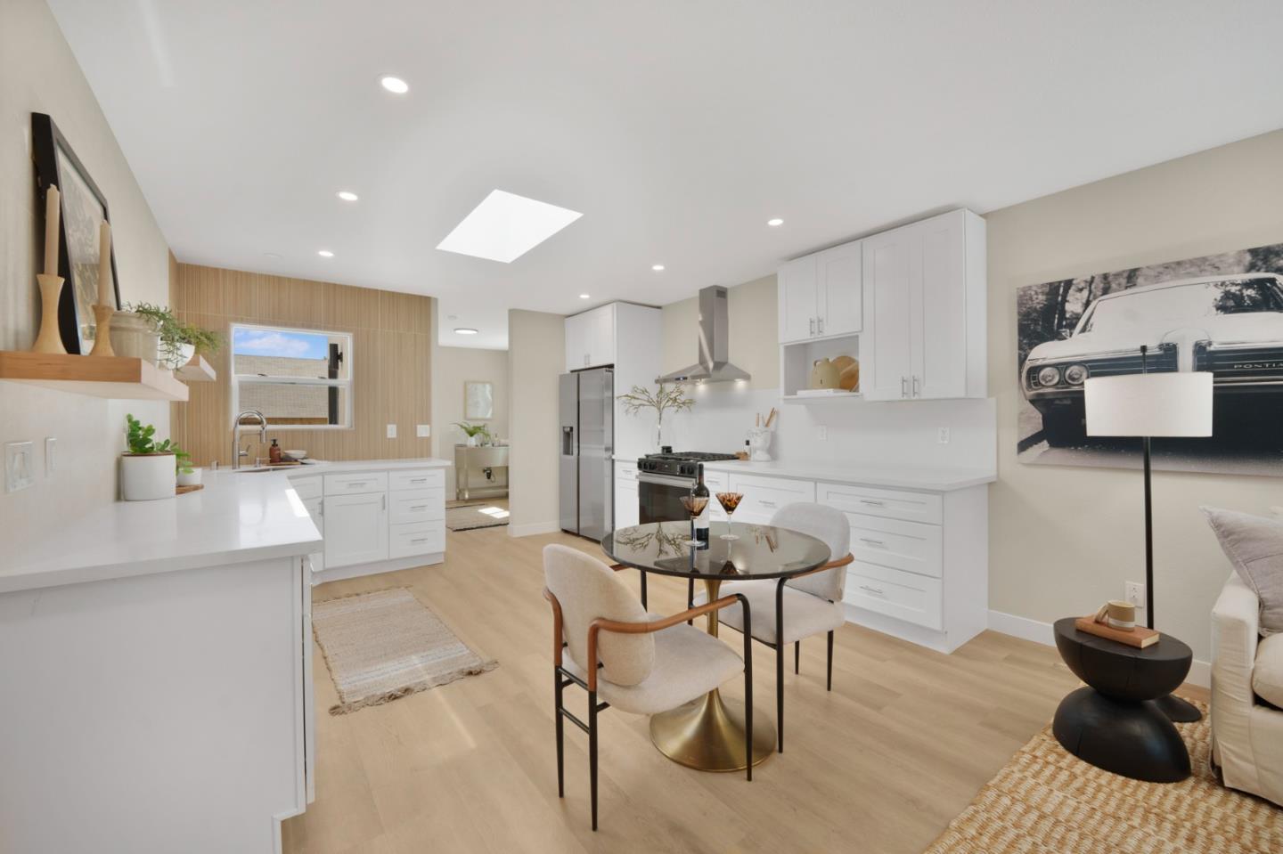 Detail Gallery Image 3 of 24 For 730 Laurel St, San Jose,  CA 95126 - 2 Beds | 2 Baths