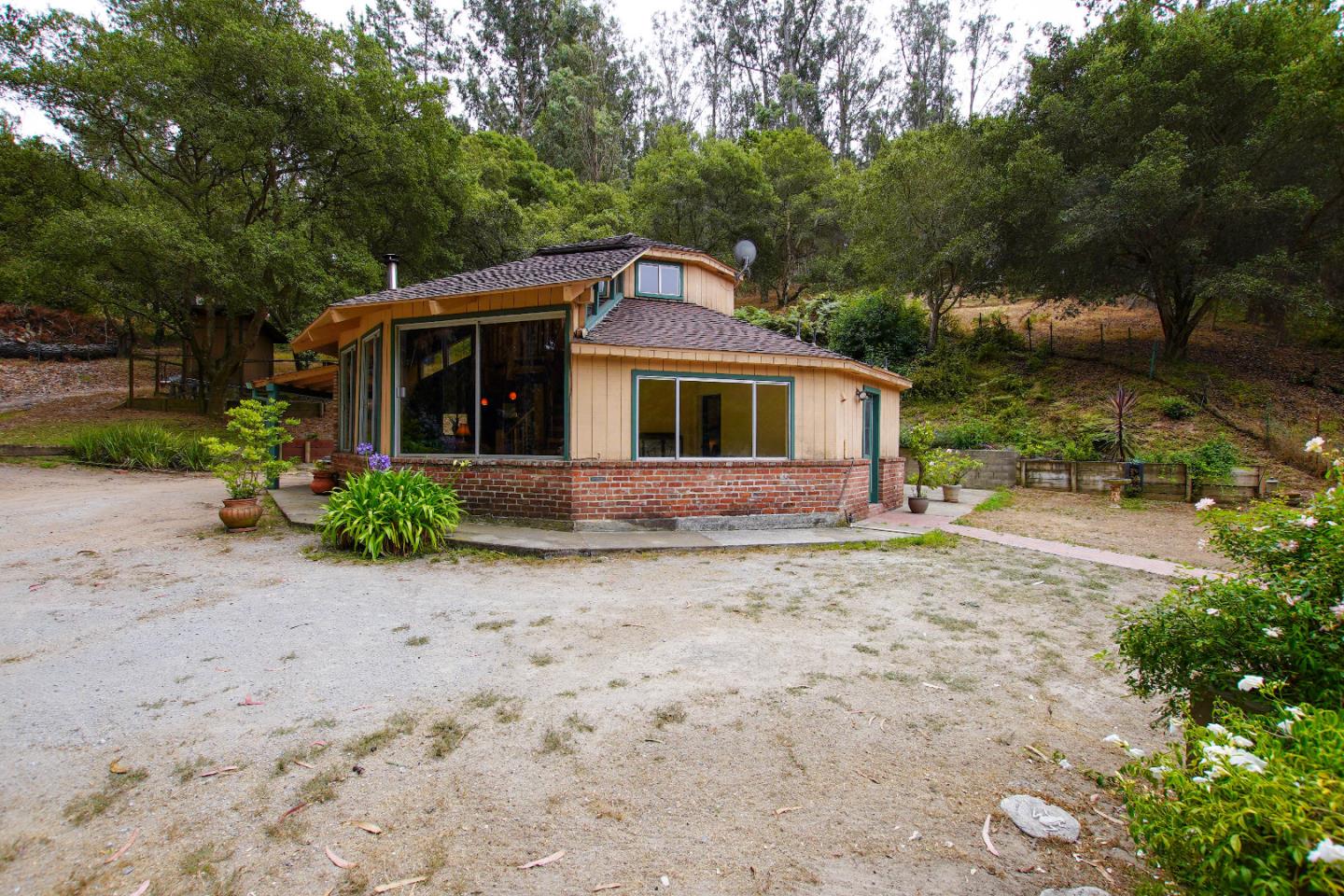 Detail Gallery Image 31 of 54 For 575 Snyder Ave, Aromas,  CA 95004 - 3 Beds | 2 Baths