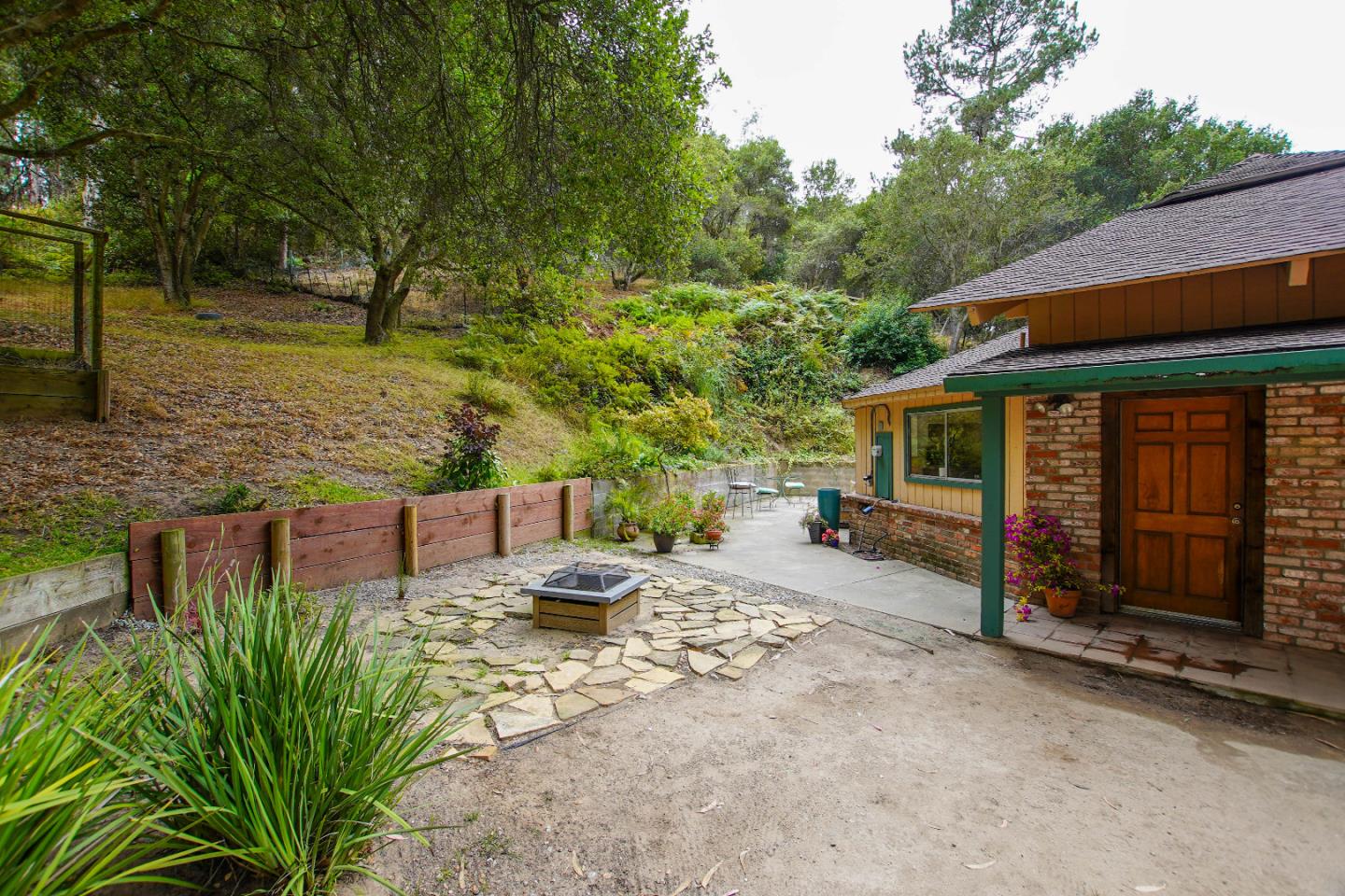 Detail Gallery Image 6 of 54 For 575 Snyder Ave, Aromas,  CA 95004 - 3 Beds | 2 Baths