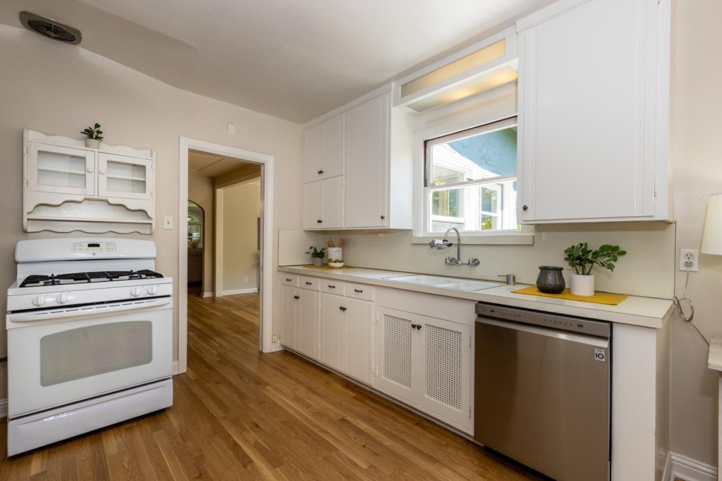 Detail Gallery Image 16 of 31 For 1176 Laurie Ave, San Jose,  CA 95125 - 2 Beds | 1 Baths