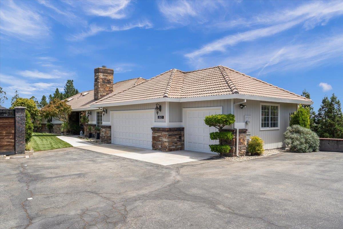 Detail Gallery Image 10 of 146 For 1501 Welburn Ave, Gilroy,  CA 95020 - 5 Beds | 3/1 Baths