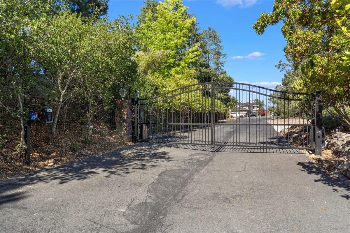 Detail Gallery Image 106 of 146 For 1501 Welburn Ave, Gilroy,  CA 95020 - 5 Beds | 3/1 Baths
