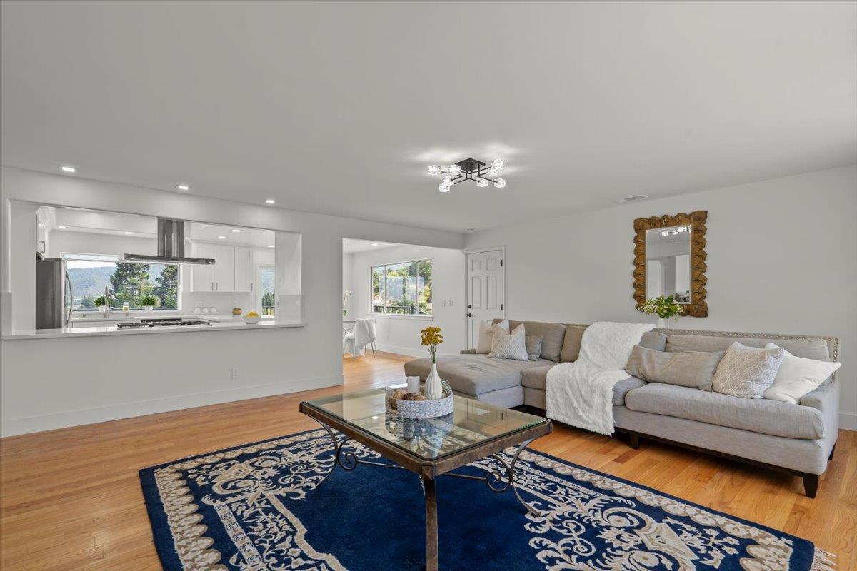 Detail Gallery Image 34 of 146 For 1501 Welburn Ave, Gilroy,  CA 95020 - 5 Beds | 3/1 Baths