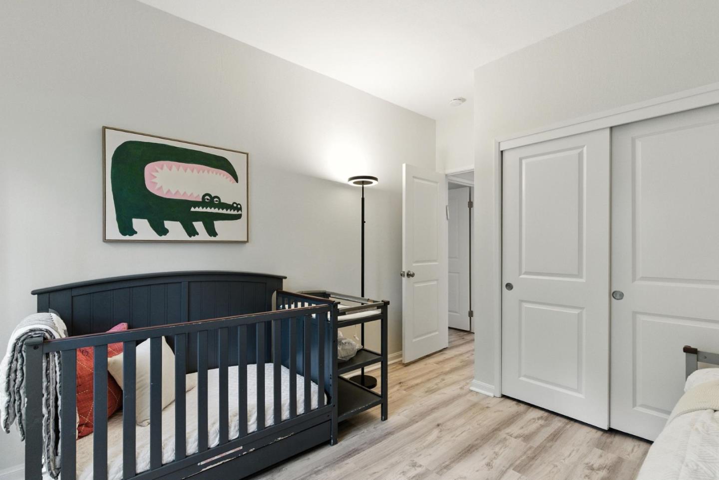 Detail Gallery Image 16 of 44 For 914 Shoreline Dr, San Mateo,  CA 94404 - 2 Beds | 2 Baths