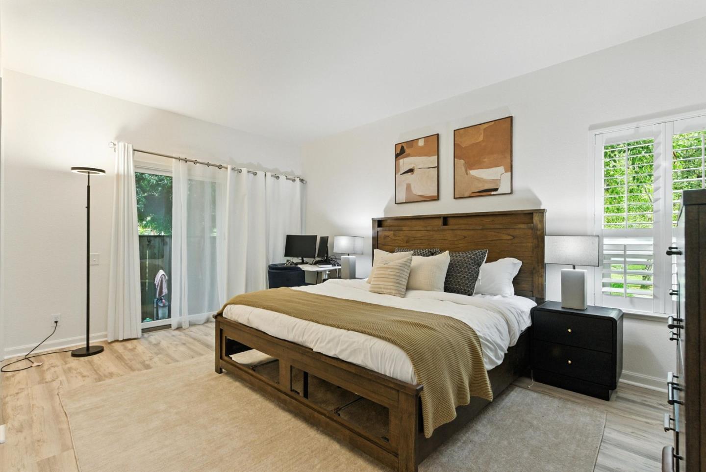 Detail Gallery Image 17 of 44 For 914 Shoreline Dr, San Mateo,  CA 94404 - 2 Beds | 2 Baths