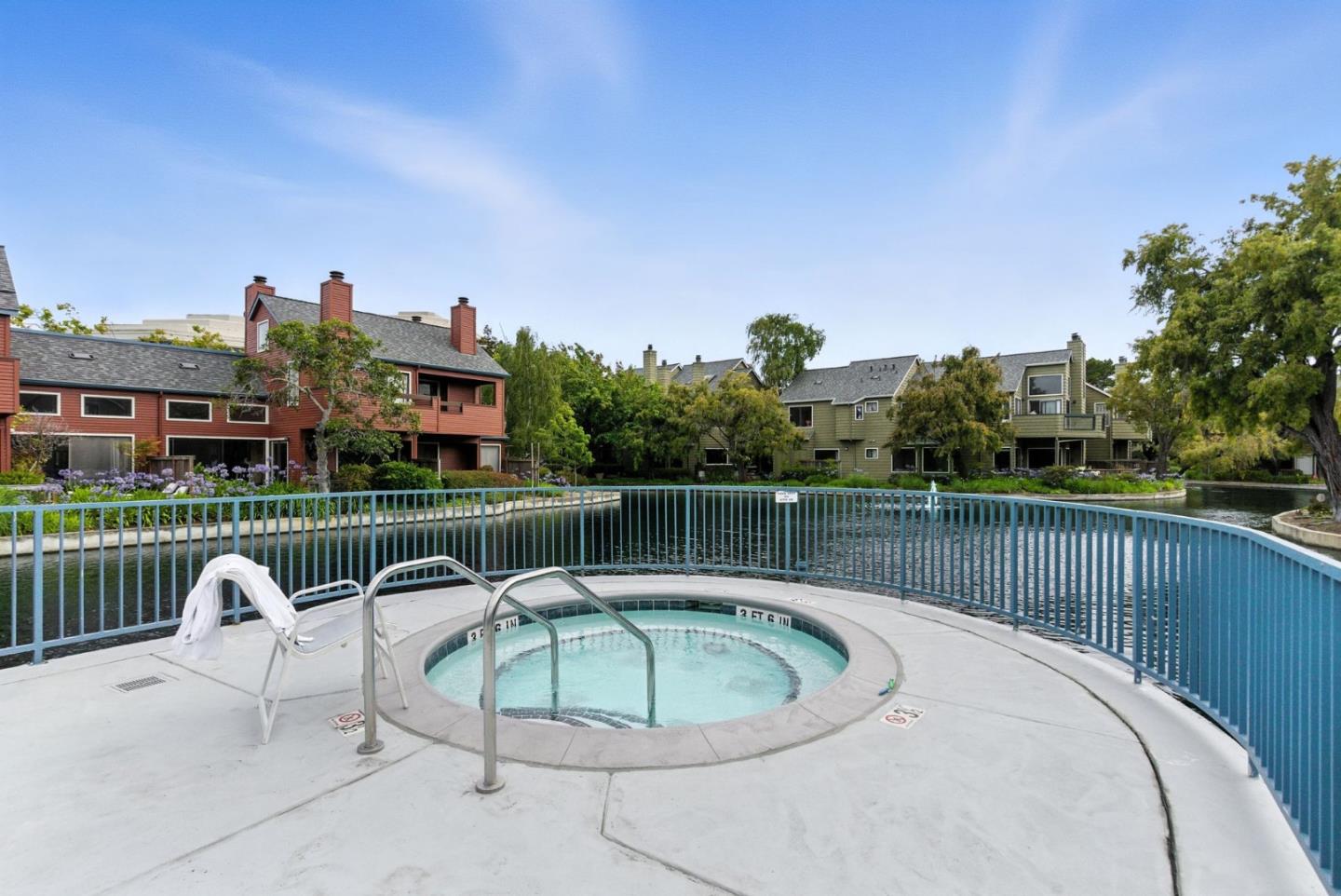 Detail Gallery Image 33 of 44 For 914 Shoreline Dr, San Mateo,  CA 94404 - 2 Beds | 2 Baths