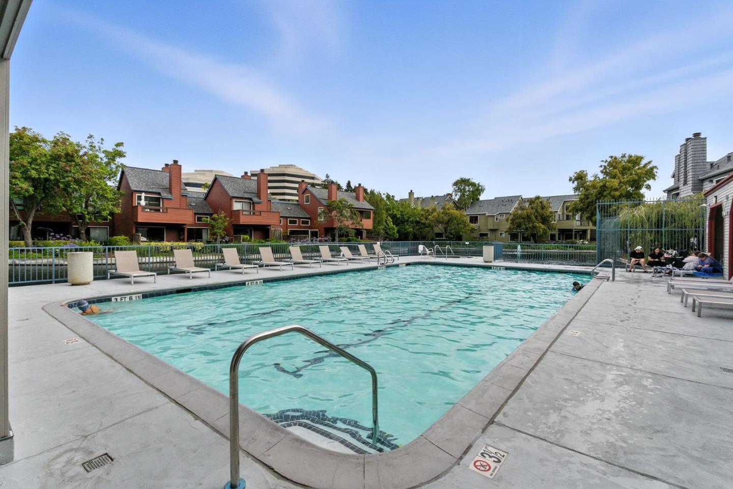 Detail Gallery Image 35 of 44 For 914 Shoreline Dr, San Mateo,  CA 94404 - 2 Beds | 2 Baths