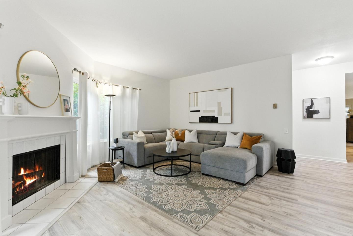 Detail Gallery Image 5 of 44 For 914 Shoreline Dr, San Mateo,  CA 94404 - 2 Beds | 2 Baths