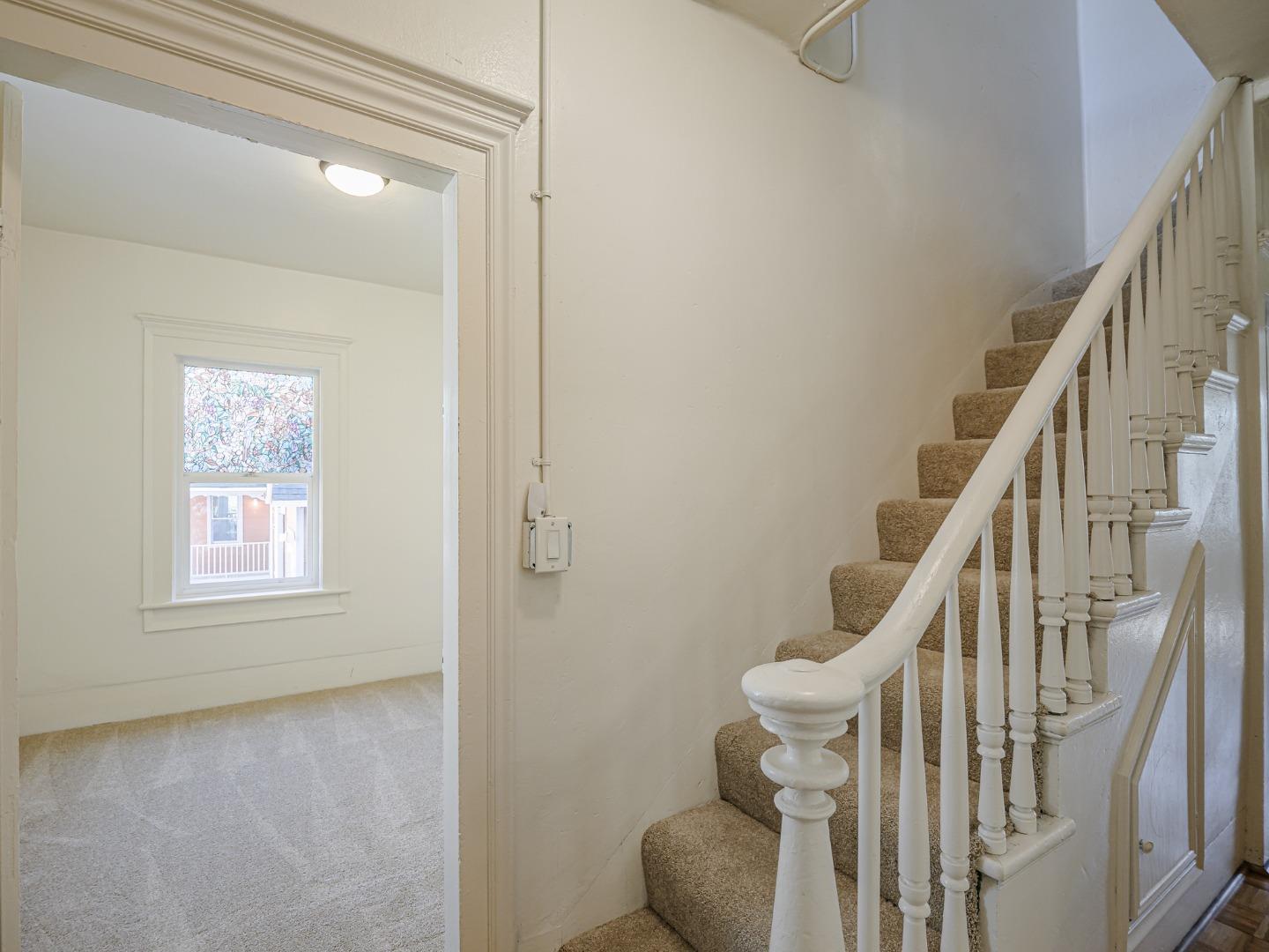 Detail Gallery Image 23 of 72 For 807 Laurel St, Santa Cruz,  CA 95060 - 4 Beds | 2 Baths
