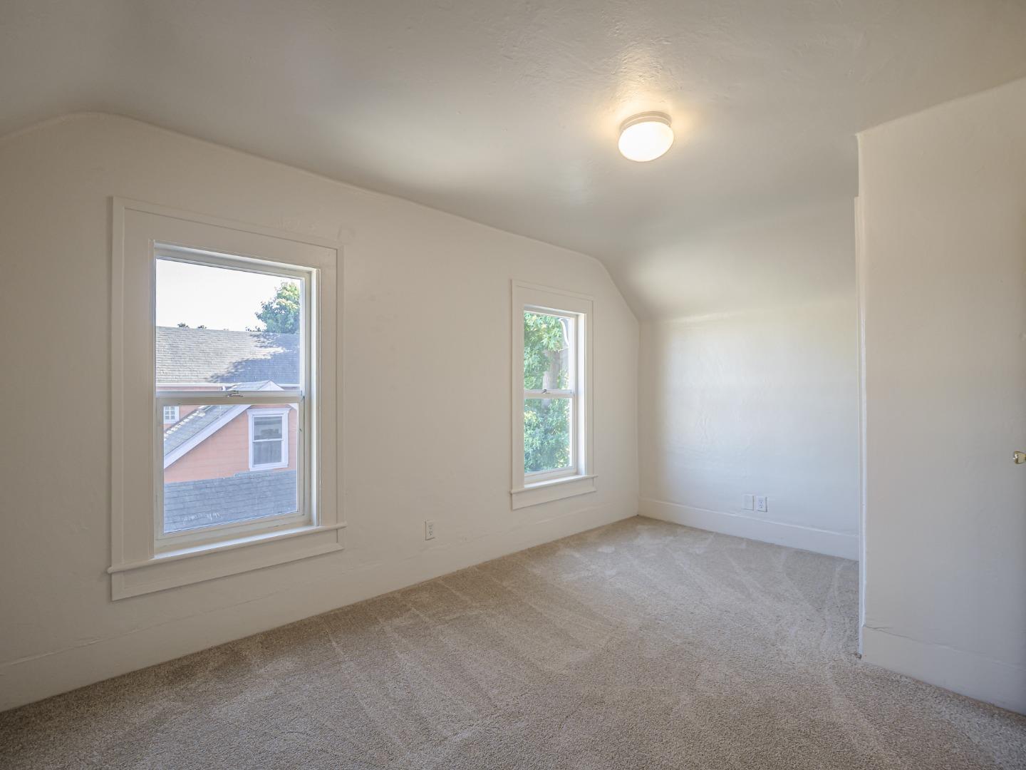 Detail Gallery Image 29 of 72 For 807 Laurel St, Santa Cruz,  CA 95060 - 4 Beds | 2 Baths