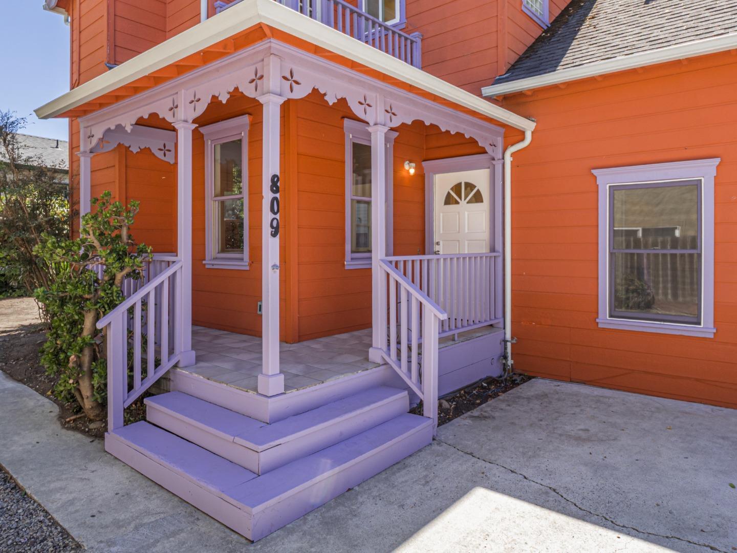 Detail Gallery Image 38 of 72 For 807 Laurel St, Santa Cruz,  CA 95060 - 4 Beds | 2 Baths