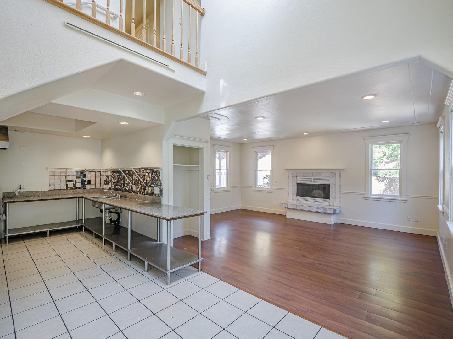 Detail Gallery Image 51 of 72 For 807 Laurel St, Santa Cruz,  CA 95060 - 4 Beds | 2 Baths