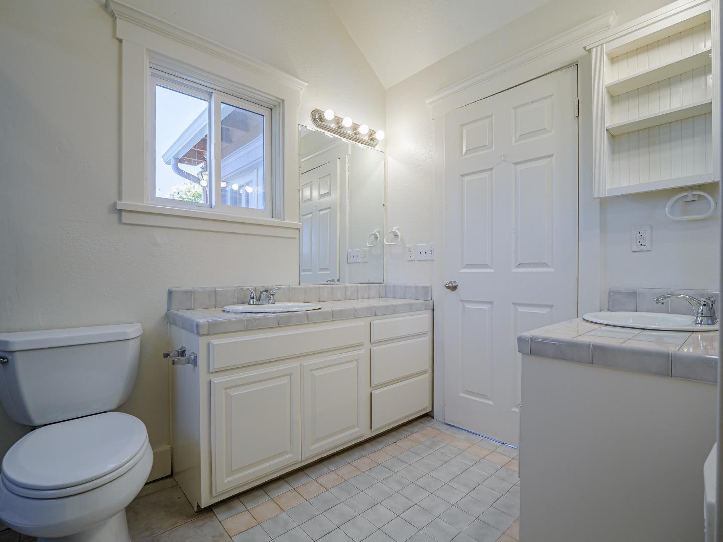 Detail Gallery Image 65 of 72 For 807 Laurel St, Santa Cruz,  CA 95060 - 4 Beds | 2 Baths