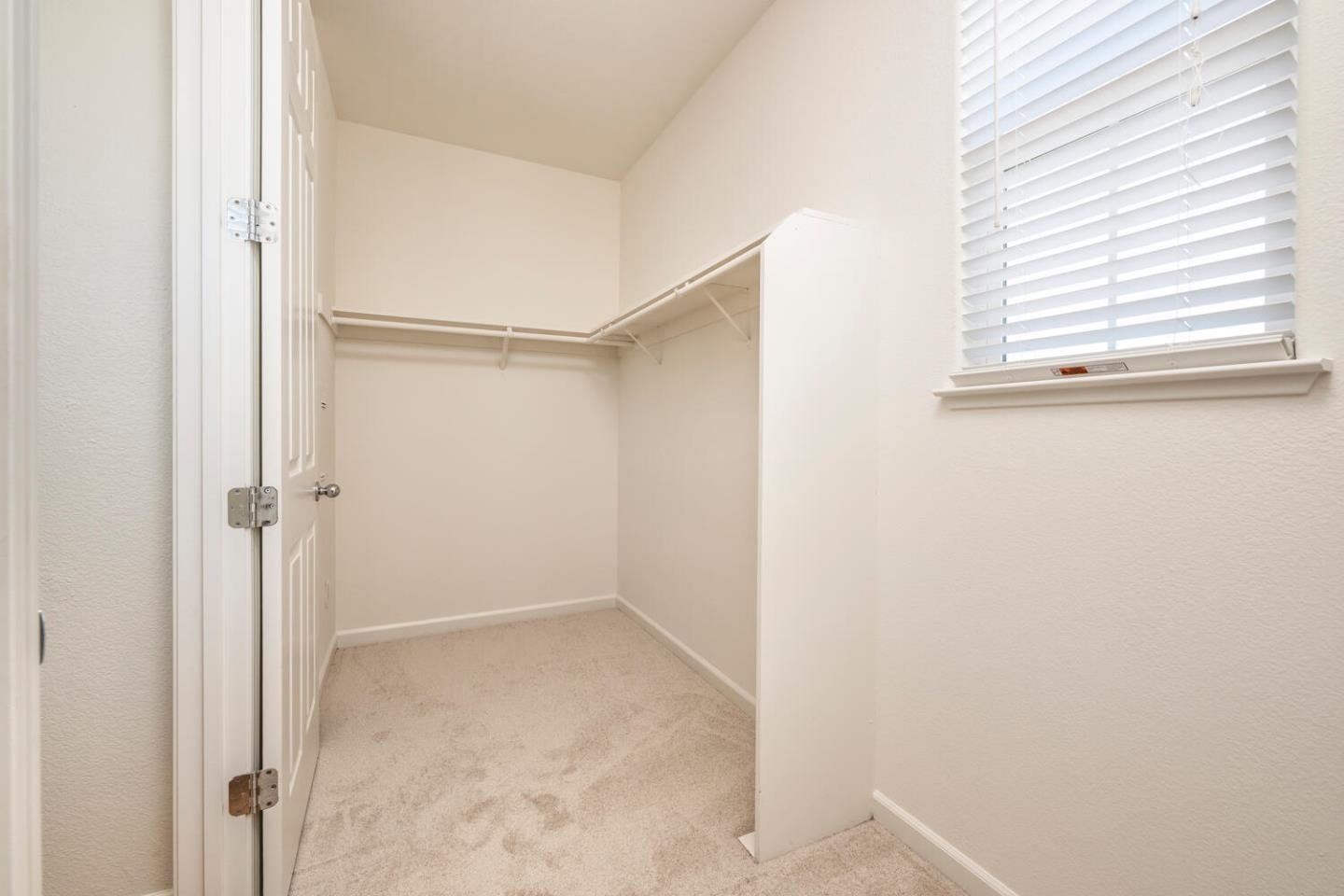 Detail Gallery Image 19 of 30 For 1614 Welford Cir, Hayward,  CA 94544 - 4 Beds | 2/1 Baths