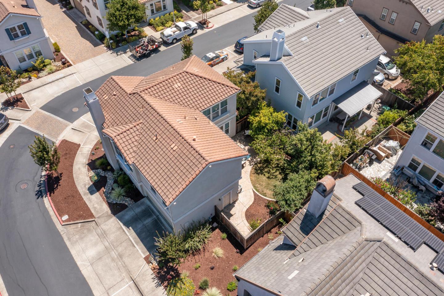 Detail Gallery Image 28 of 30 For 1614 Welford Cir, Hayward,  CA 94544 - 4 Beds | 2/1 Baths