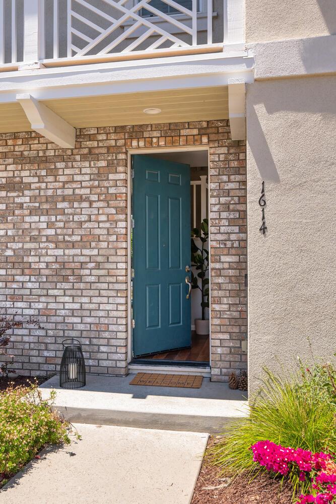 Detail Gallery Image 5 of 30 For 1614 Welford Cir, Hayward,  CA 94544 - 4 Beds | 2/1 Baths