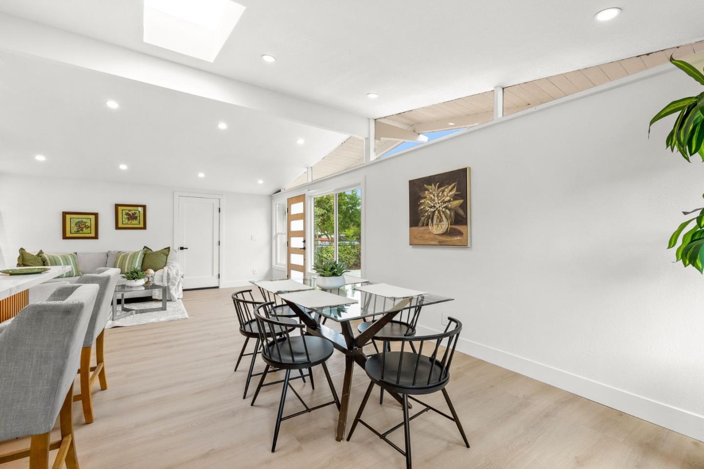 Detail Gallery Image 12 of 41 For 1674 Miami Dr, San Jose,  CA 95122 - 3 Beds | 2 Baths