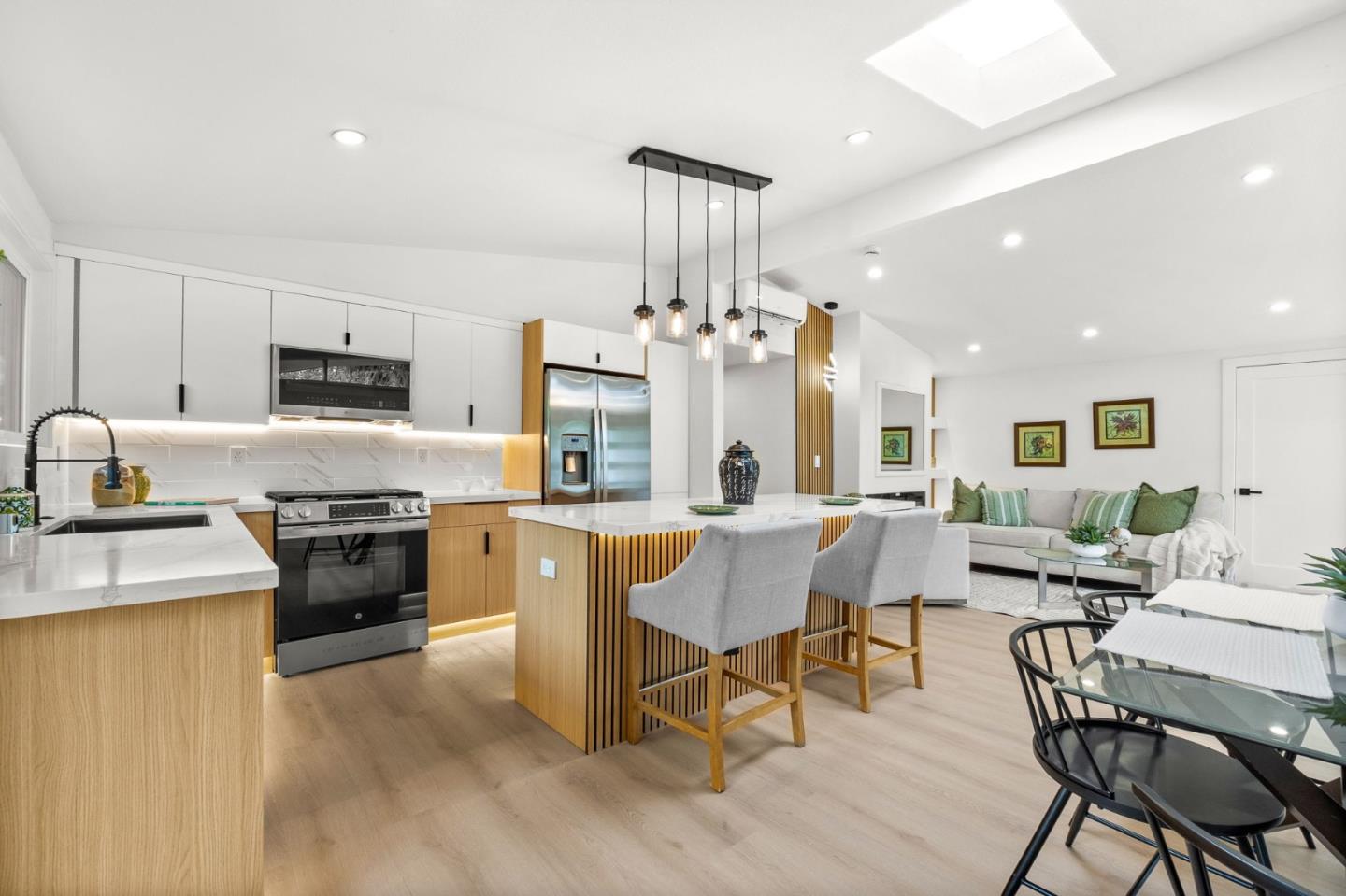 Detail Gallery Image 13 of 41 For 1674 Miami Dr, San Jose,  CA 95122 - 3 Beds | 2 Baths