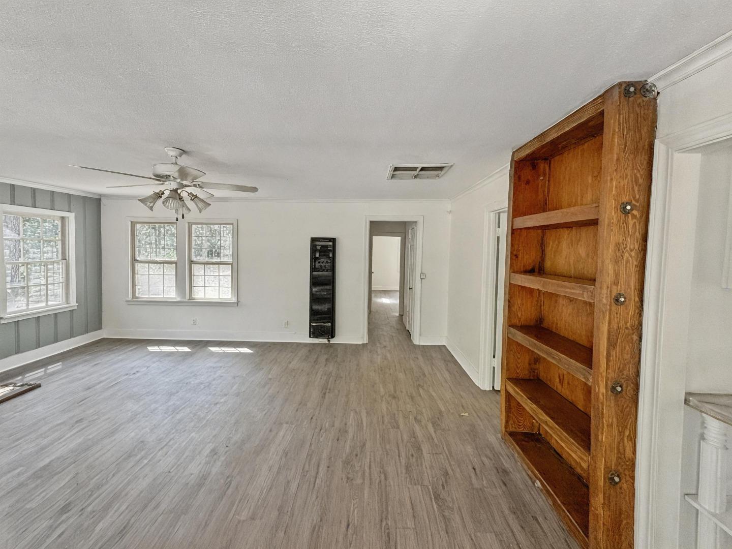 Detail Gallery Image 4 of 7 For 7418 Wentworth Springs Rd, Georgetown,  CA 95634 - 2 Beds | 1 Baths