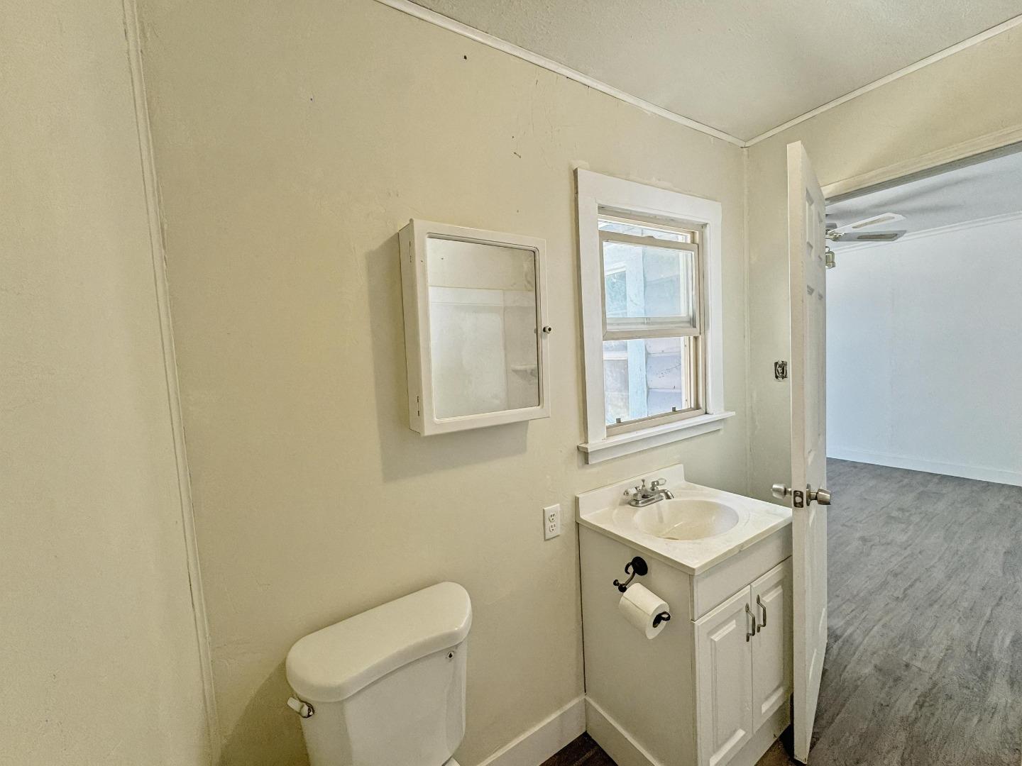 Detail Gallery Image 5 of 7 For 7418 Wentworth Springs Rd, Georgetown,  CA 95634 - 2 Beds | 1 Baths