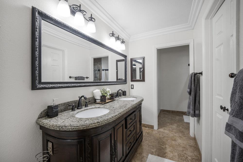 Detail Gallery Image 21 of 42 For 965 Oak Park Dr, Morgan Hill,  CA 95037 - 3 Beds | 2/1 Baths