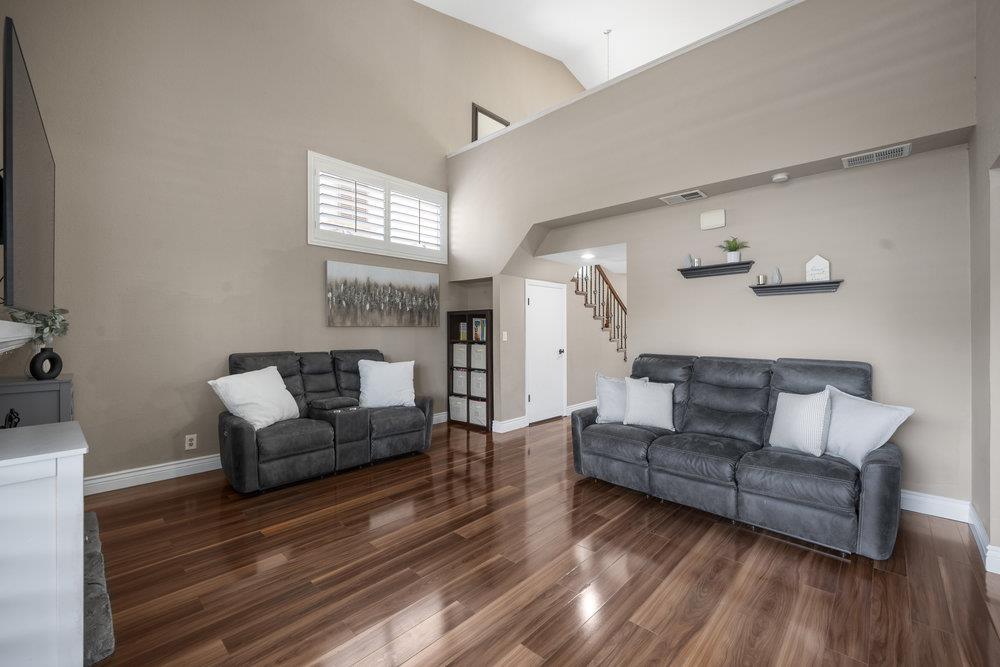 Detail Gallery Image 5 of 42 For 965 Oak Park Dr, Morgan Hill,  CA 95037 - 3 Beds | 2/1 Baths