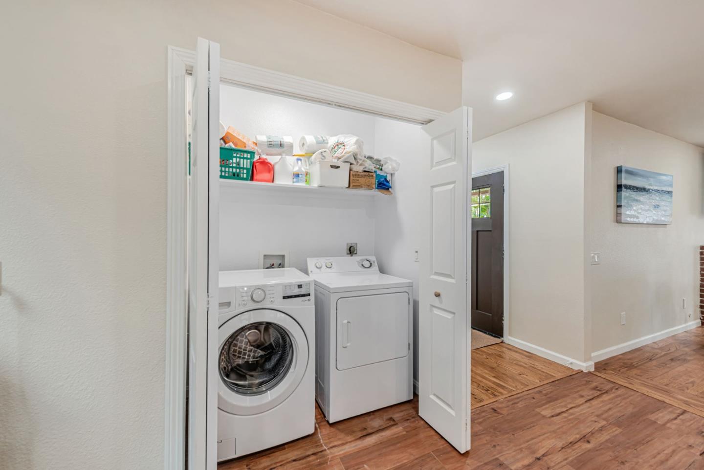 Detail Gallery Image 17 of 76 For 2468 Hidden Ln, Hayward,  CA 94541 - 5 Beds | 3 Baths