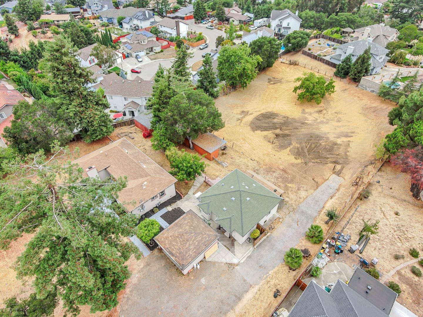 Detail Gallery Image 65 of 76 For 2468 Hidden Ln, Hayward,  CA 94541 - 5 Beds | 3 Baths