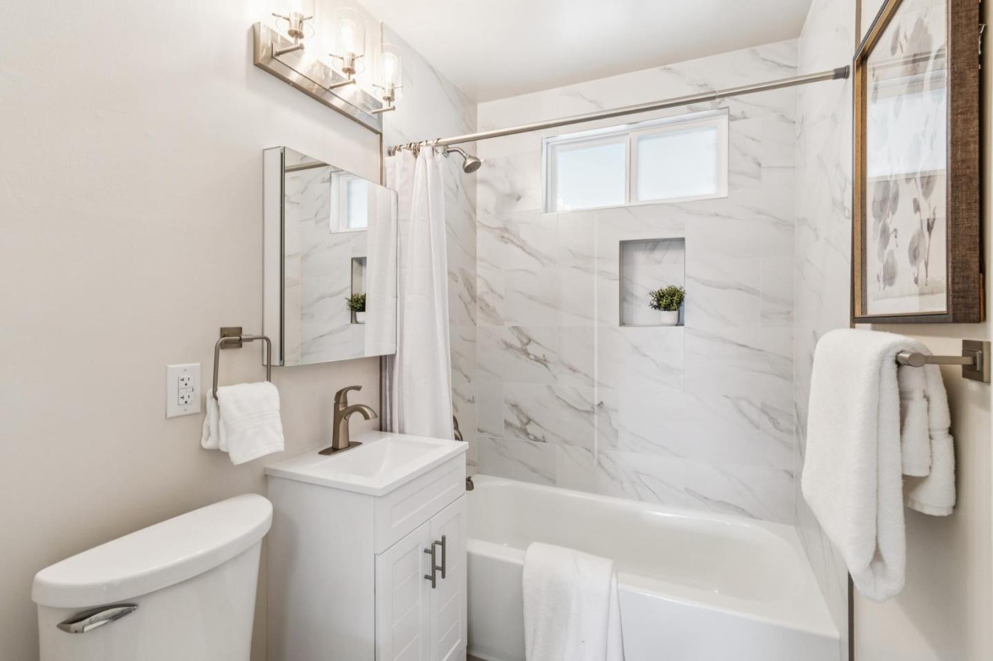 Detail Gallery Image 14 of 23 For 111 Rockwood Dr, South San Francisco,  CA 94080 - 2 Beds | 1 Baths