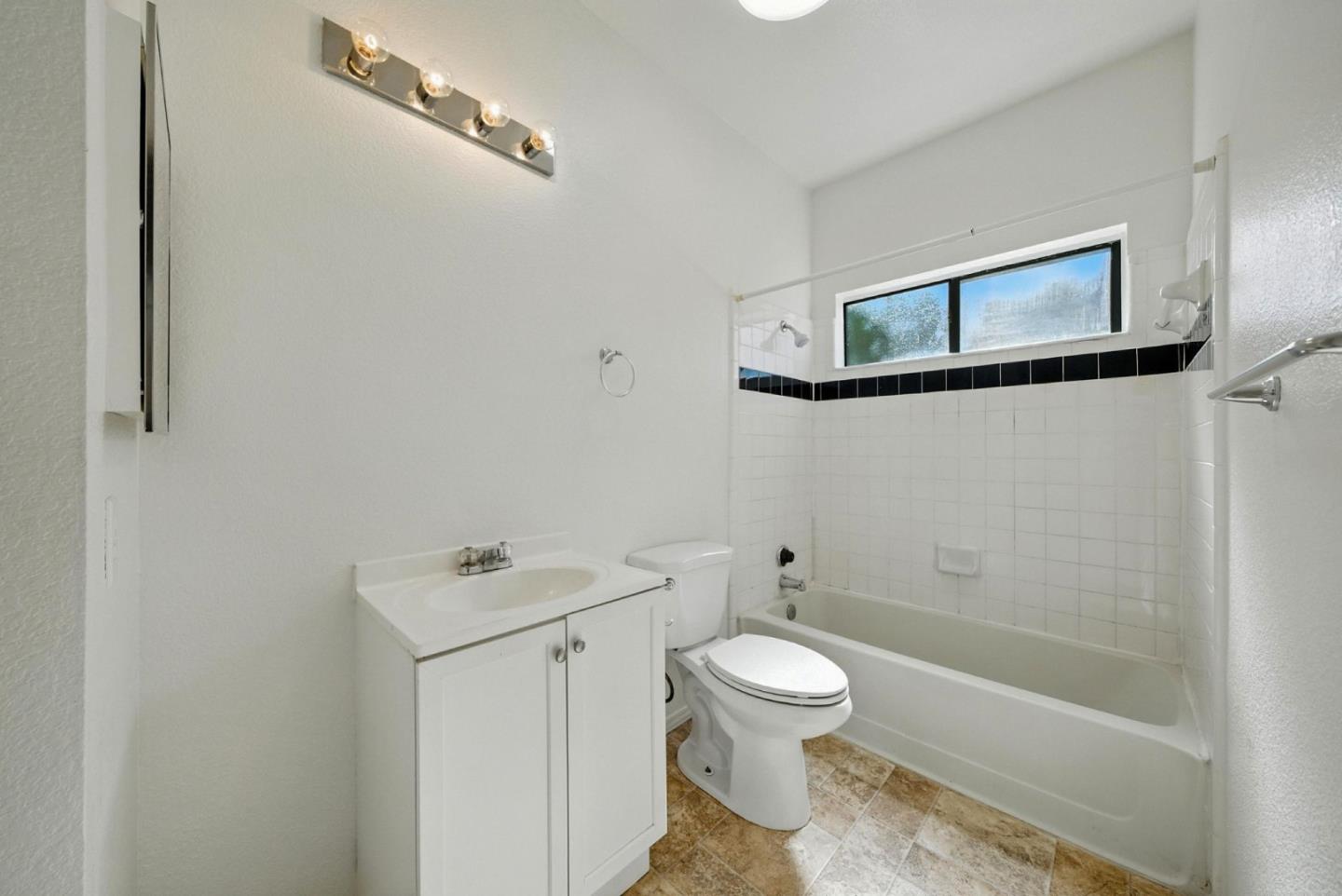 Detail Gallery Image 19 of 35 For 1201 Glen Cove Pkwy #1001,  Vallejo,  CA 94591 - 2 Beds | 2 Baths