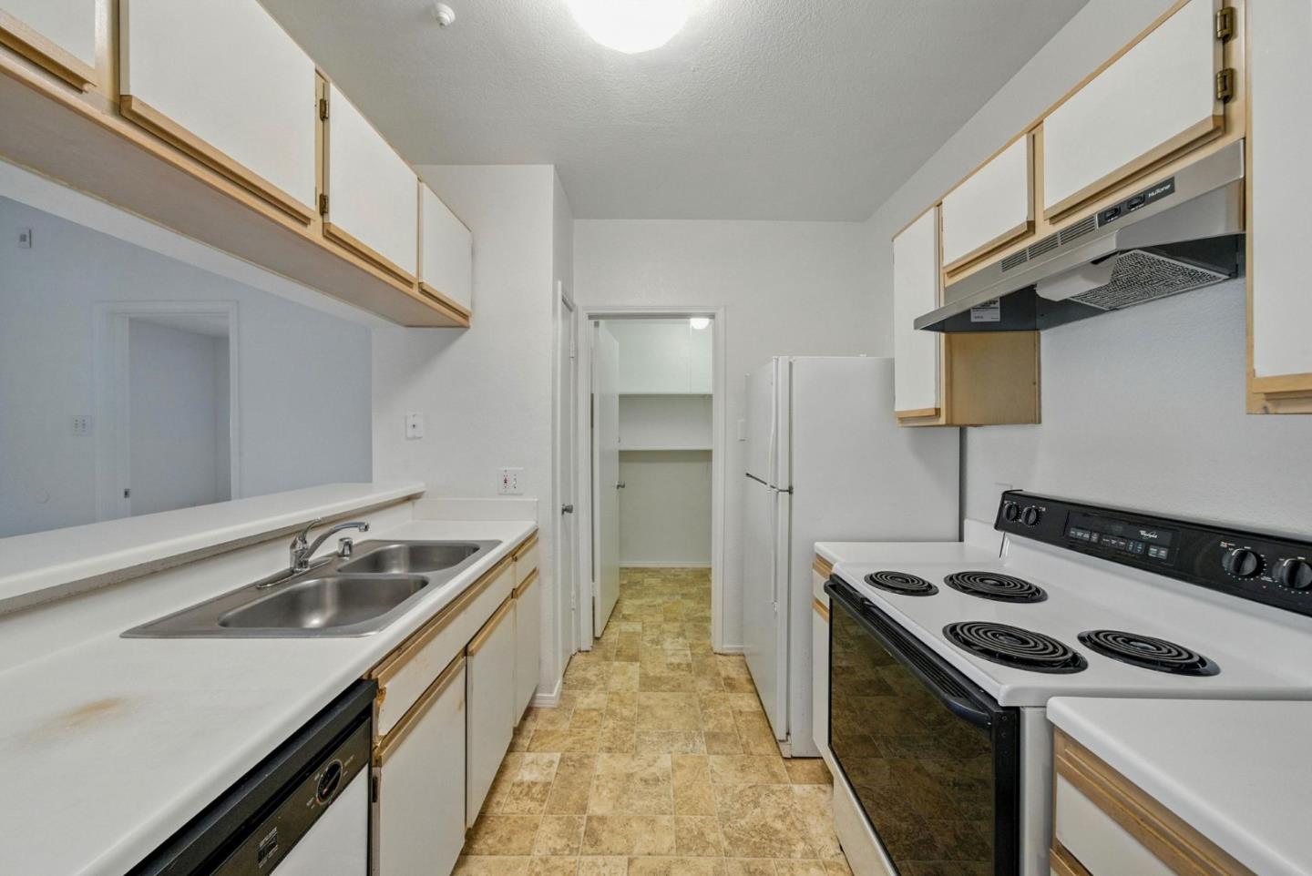 Detail Gallery Image 7 of 35 For 1201 Glen Cove Pkwy #1001,  Vallejo,  CA 94591 - 2 Beds | 2 Baths