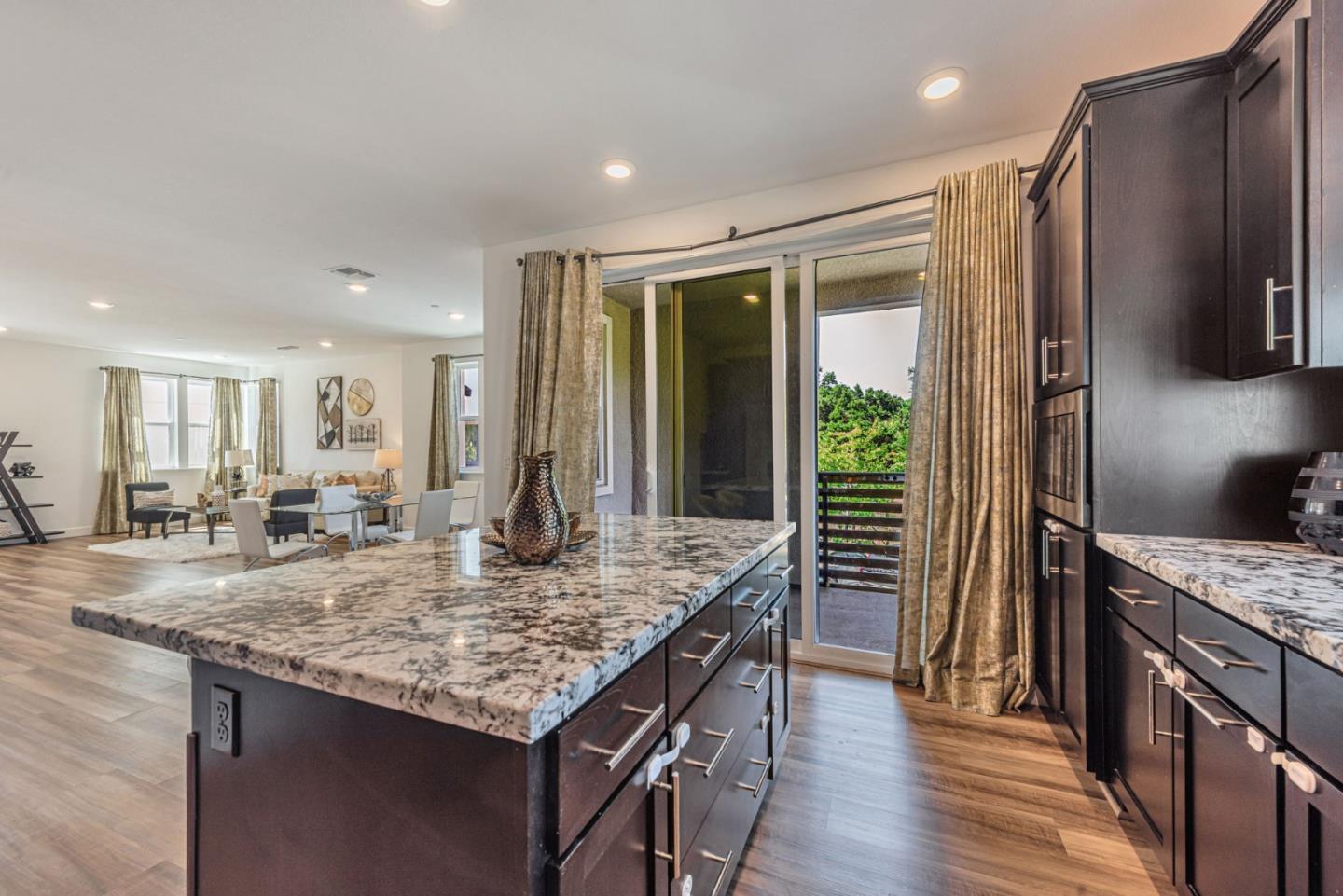 Detail Gallery Image 15 of 53 For 96 Zenith Cmn, Fremont,  CA 94539 - 4 Beds | 3/1 Baths
