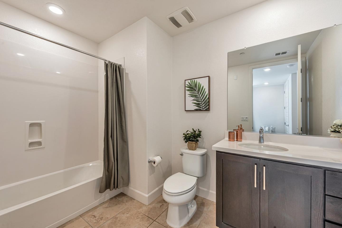 Detail Gallery Image 37 of 53 For 96 Zenith Cmn, Fremont,  CA 94539 - 4 Beds | 3/1 Baths