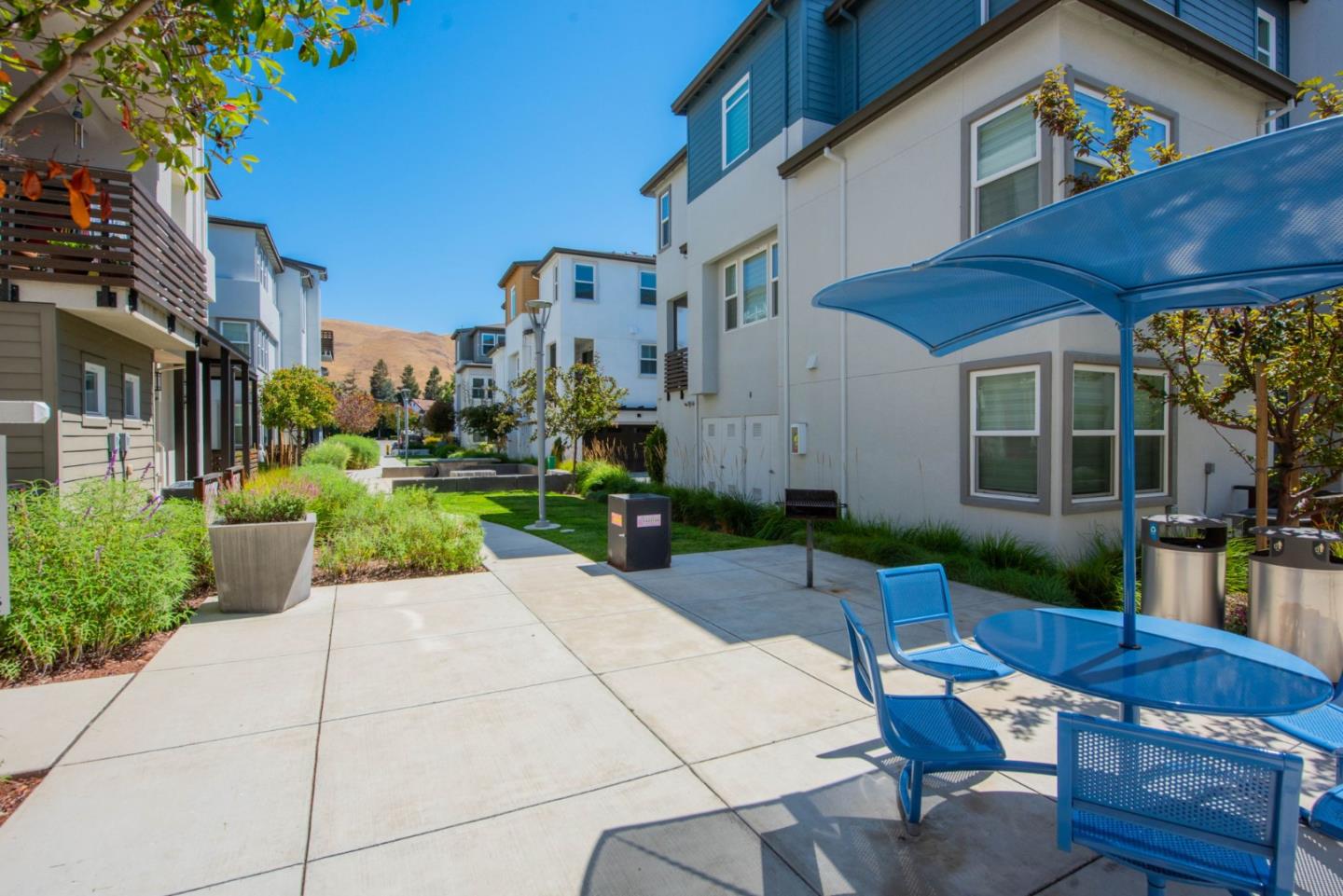 Detail Gallery Image 43 of 53 For 96 Zenith Cmn, Fremont,  CA 94539 - 4 Beds | 3/1 Baths
