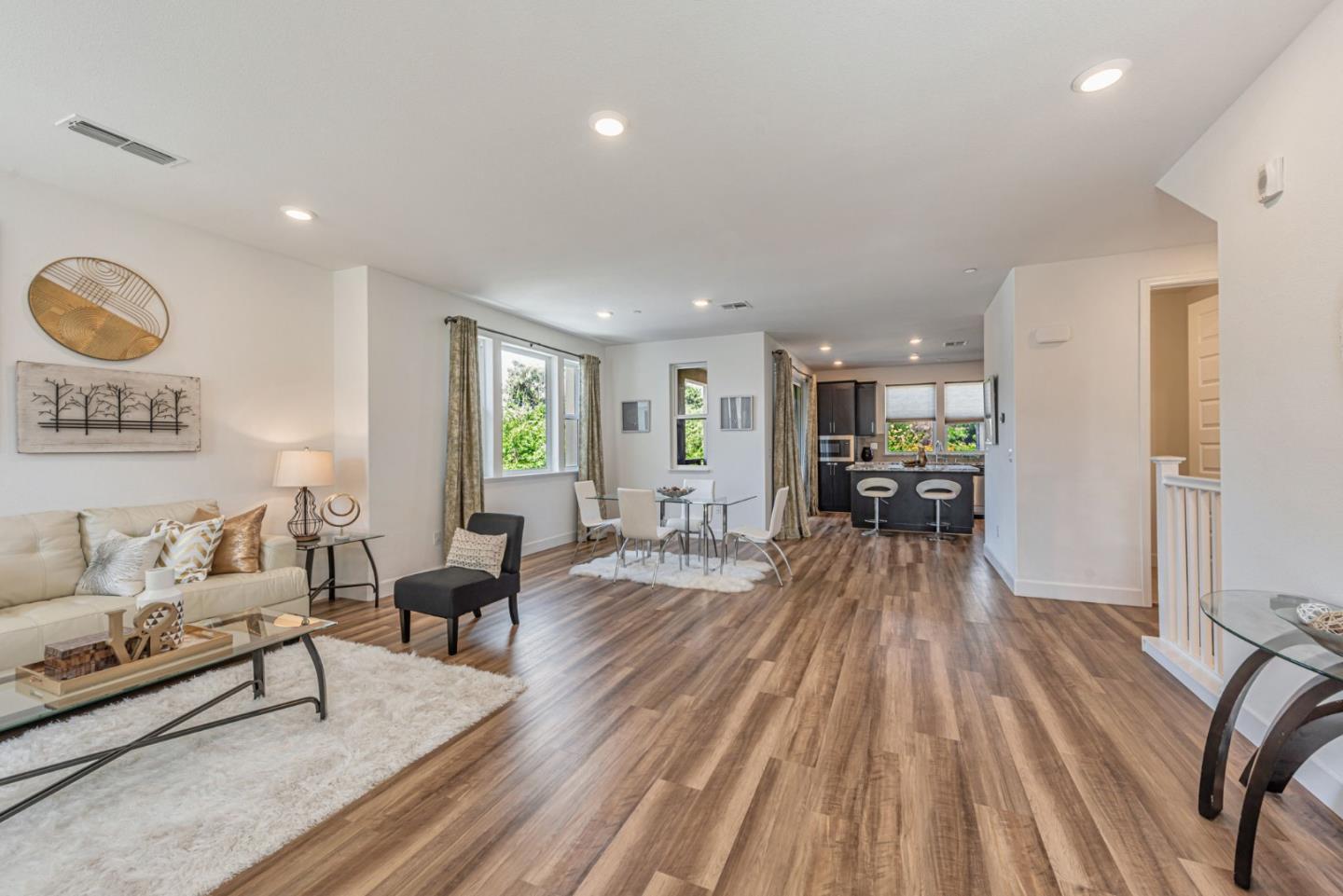 Detail Gallery Image 6 of 53 For 96 Zenith Cmn, Fremont,  CA 94539 - 4 Beds | 3/1 Baths