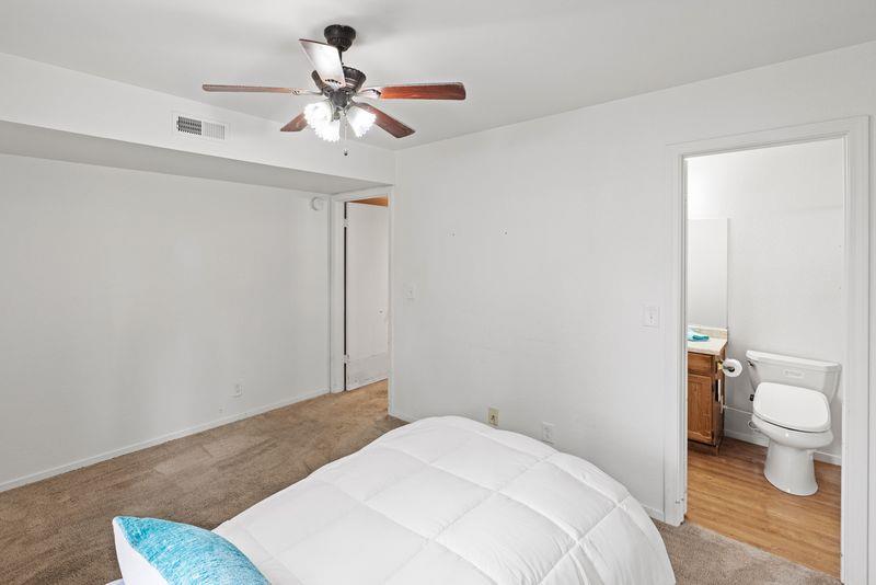 Detail Gallery Image 17 of 24 For 126 Cypress Lakes Ct, Marina,  CA 93933 - 3 Beds | 2 Baths