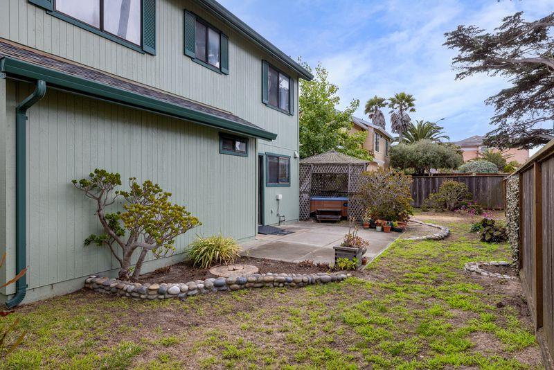 Detail Gallery Image 23 of 24 For 126 Cypress Lakes Ct, Marina,  CA 93933 - 3 Beds | 2 Baths