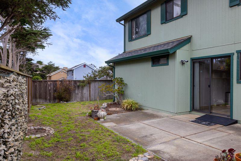 Detail Gallery Image 24 of 24 For 126 Cypress Lakes Ct, Marina,  CA 93933 - 3 Beds | 2 Baths