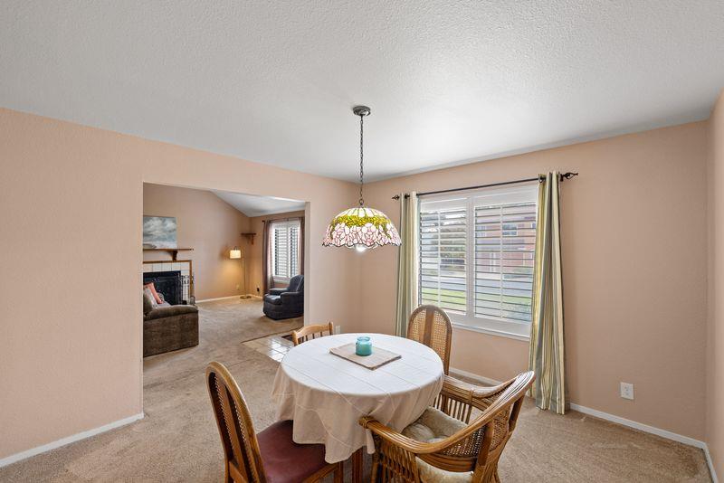 Detail Gallery Image 5 of 24 For 126 Cypress Lakes Ct, Marina,  CA 93933 - 3 Beds | 2 Baths